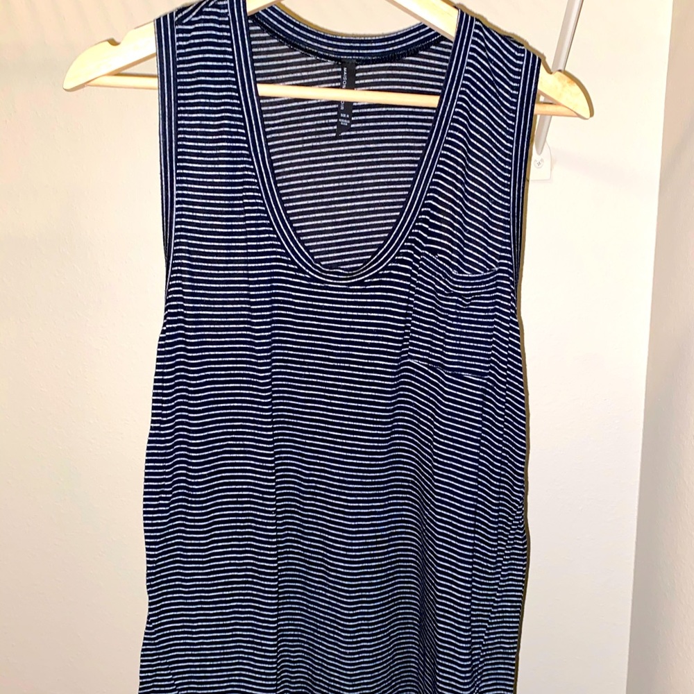 Sleep shirt/ nightgown